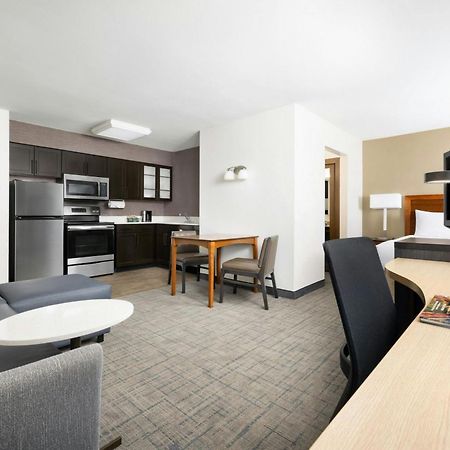 Residence Inn Des Moines West At Jordan Creek Town Center Уест Де Мойн Екстериор снимка