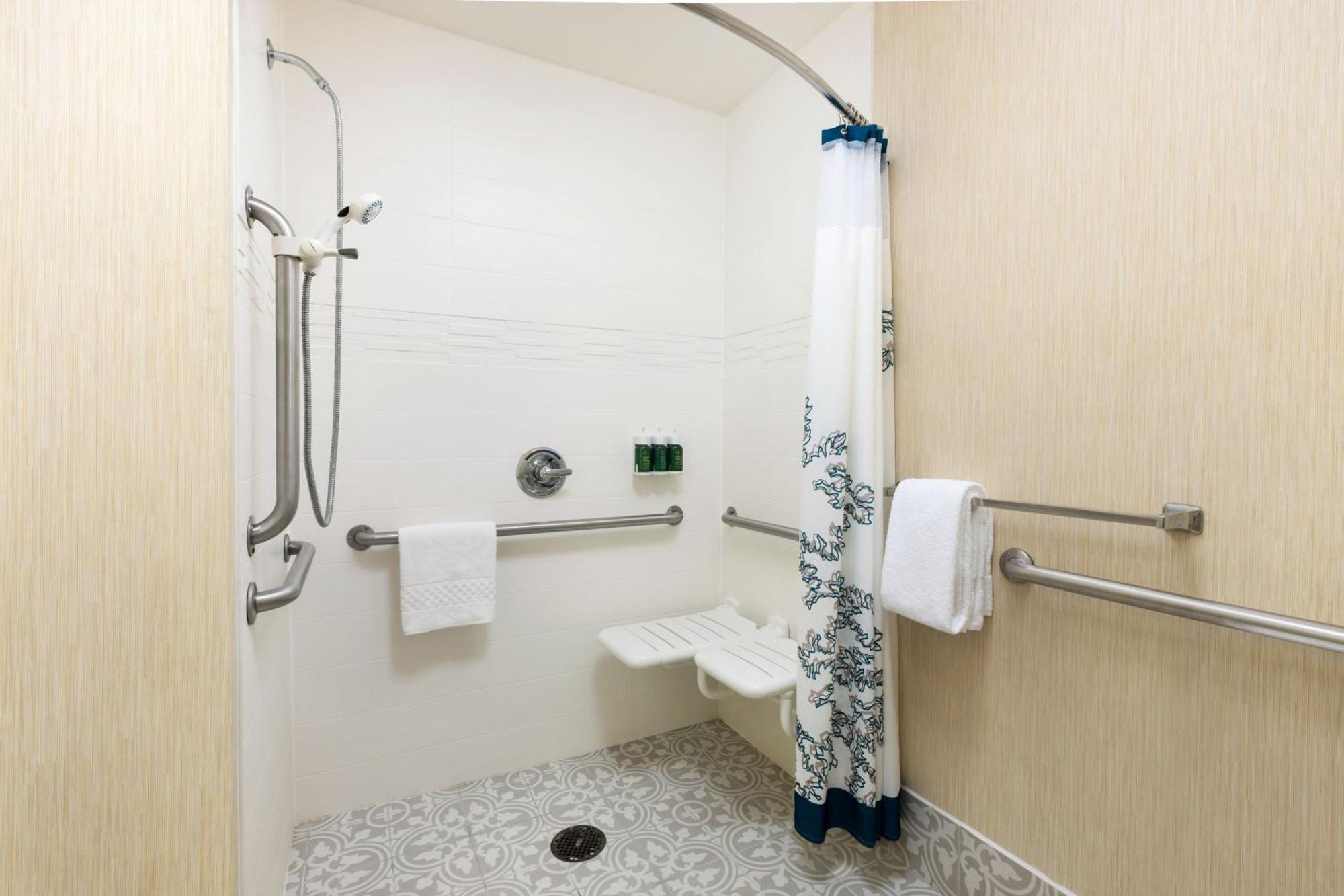 Residence Inn Des Moines West At Jordan Creek Town Center Уест Де Мойн Екстериор снимка
