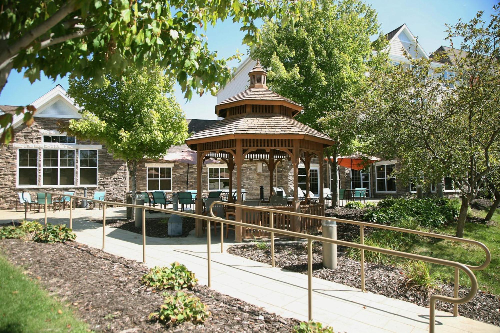Residence Inn Des Moines West At Jordan Creek Town Center Уест Де Мойн Екстериор снимка