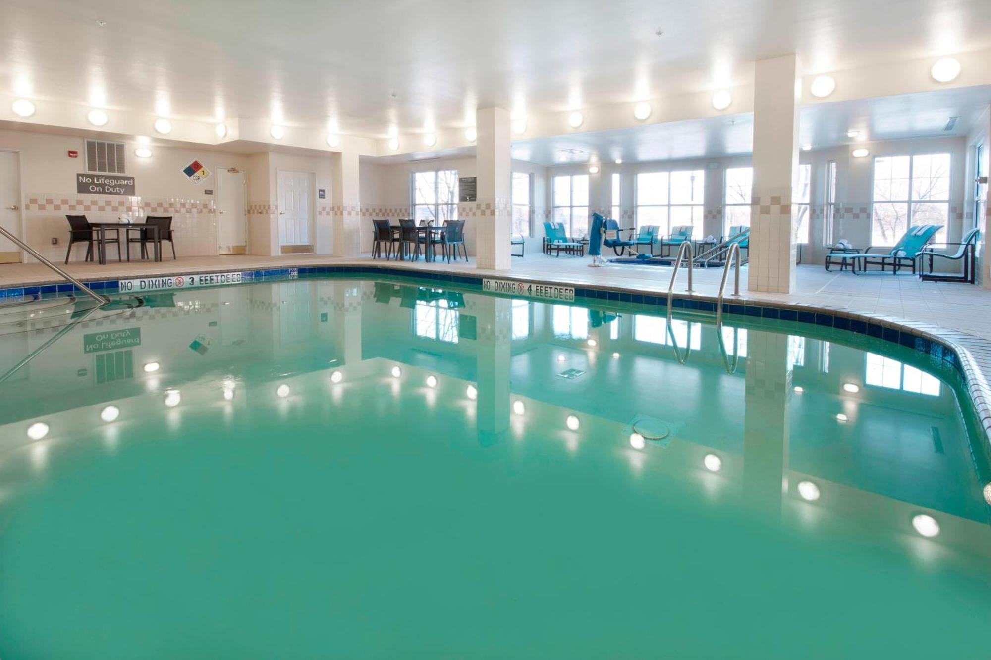Residence Inn Des Moines West At Jordan Creek Town Center Уест Де Мойн Екстериор снимка