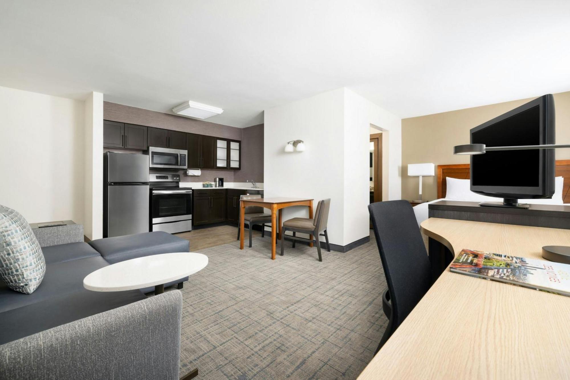 Residence Inn Des Moines West At Jordan Creek Town Center Уест Де Мойн Екстериор снимка