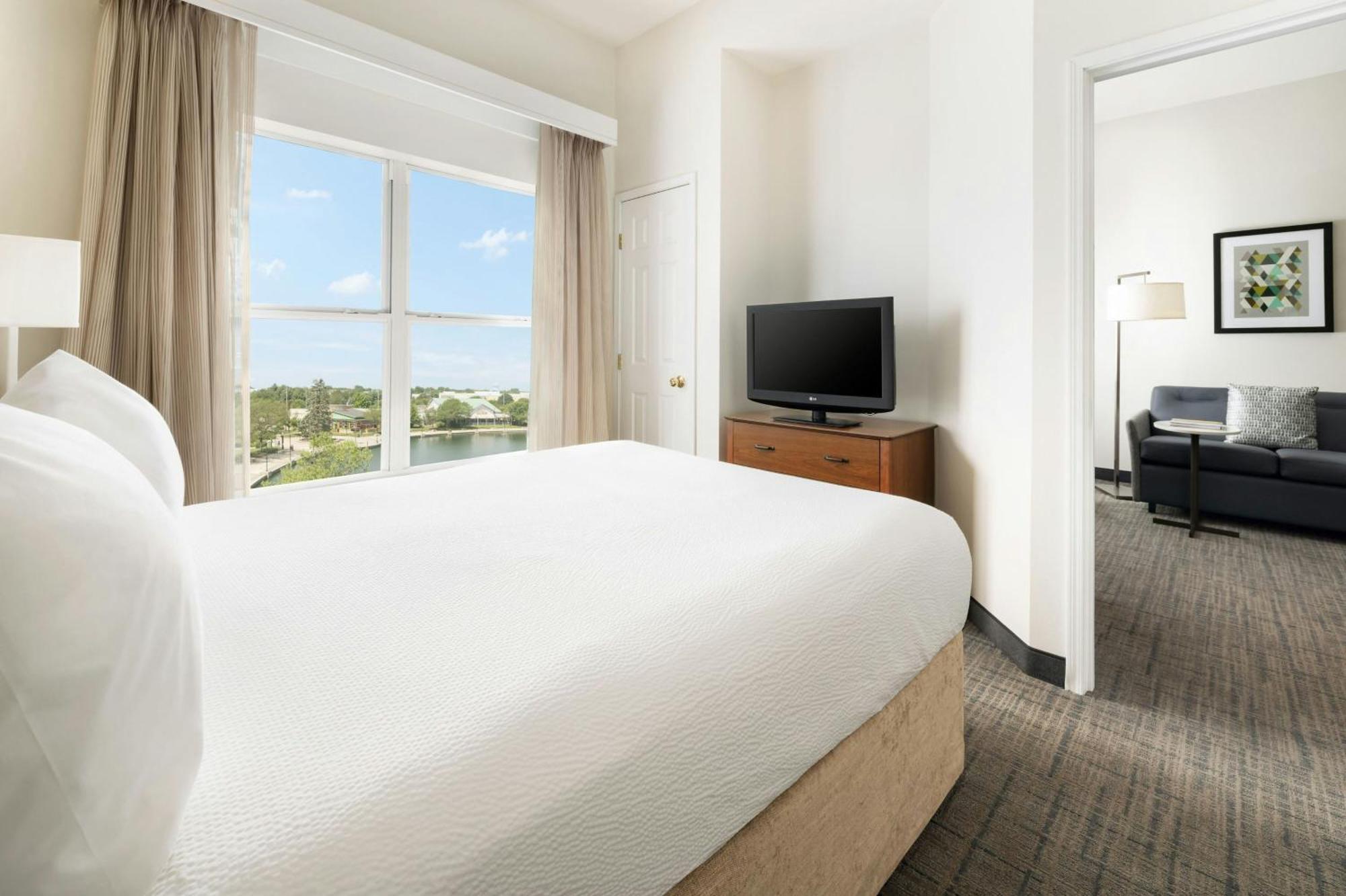 Residence Inn Des Moines West At Jordan Creek Town Center Уест Де Мойн Екстериор снимка